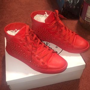 Steve Madden Levels Red High Top Studded Spike Sneaker Shoes Size 8